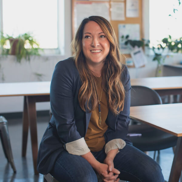 Business Consulting Woman Figure Img Bg